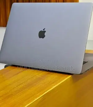 New Laptop Apple MacBook Pro 2018 32GB Intel Core i9 SSD 2T
