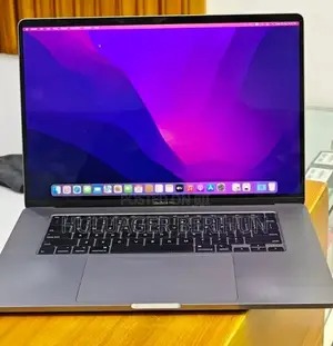 New Laptop Apple MacBook Pro 2018 32GB Intel Core i9 SSD 2T