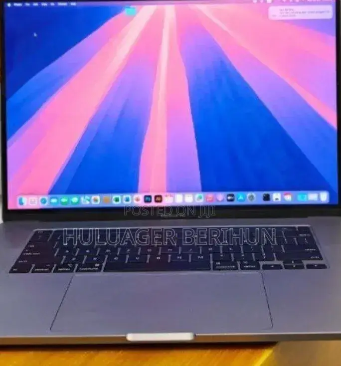 New Laptop Apple MacBook Pro 2018 32GB Intel Core i9 SSD 2T