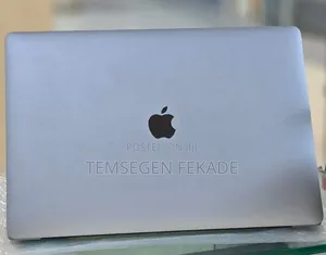New Laptop Apple MacBook Pro 2018 16GB Intel Core i7 SSD 512GB