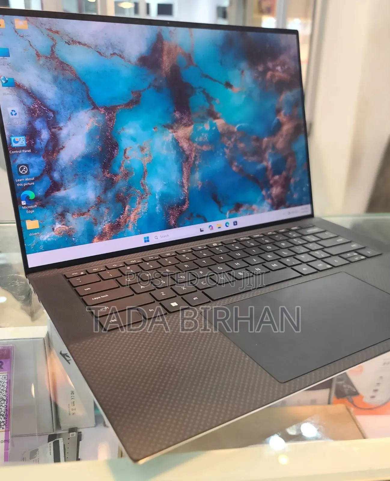 New Laptop Dell XPS 15 16GB Intel Core i7 SSD 512GB