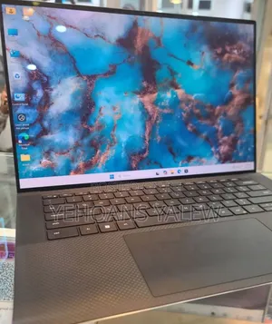 New Laptop Dell XPS 15 9510 16GB Intel Core i7 SSD 512GB