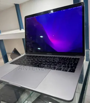 New Laptop Apple MacBook Pro 2017 8GB Intel Core i5 SSD 128GB