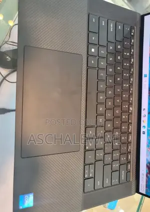 New Laptop Dell XPS 15 16GB Intel Core i7 SSD 512GB