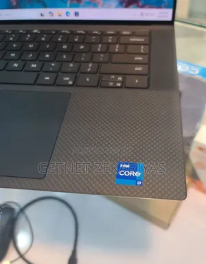 New Laptop Dell XPS 15 16GB Intel Core i7 SSD 512GB