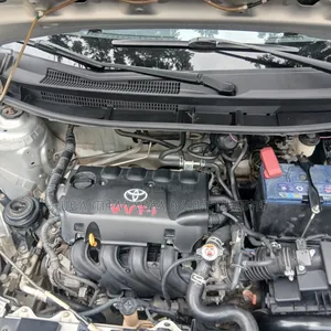 Toyota Yaris 2014 Silver