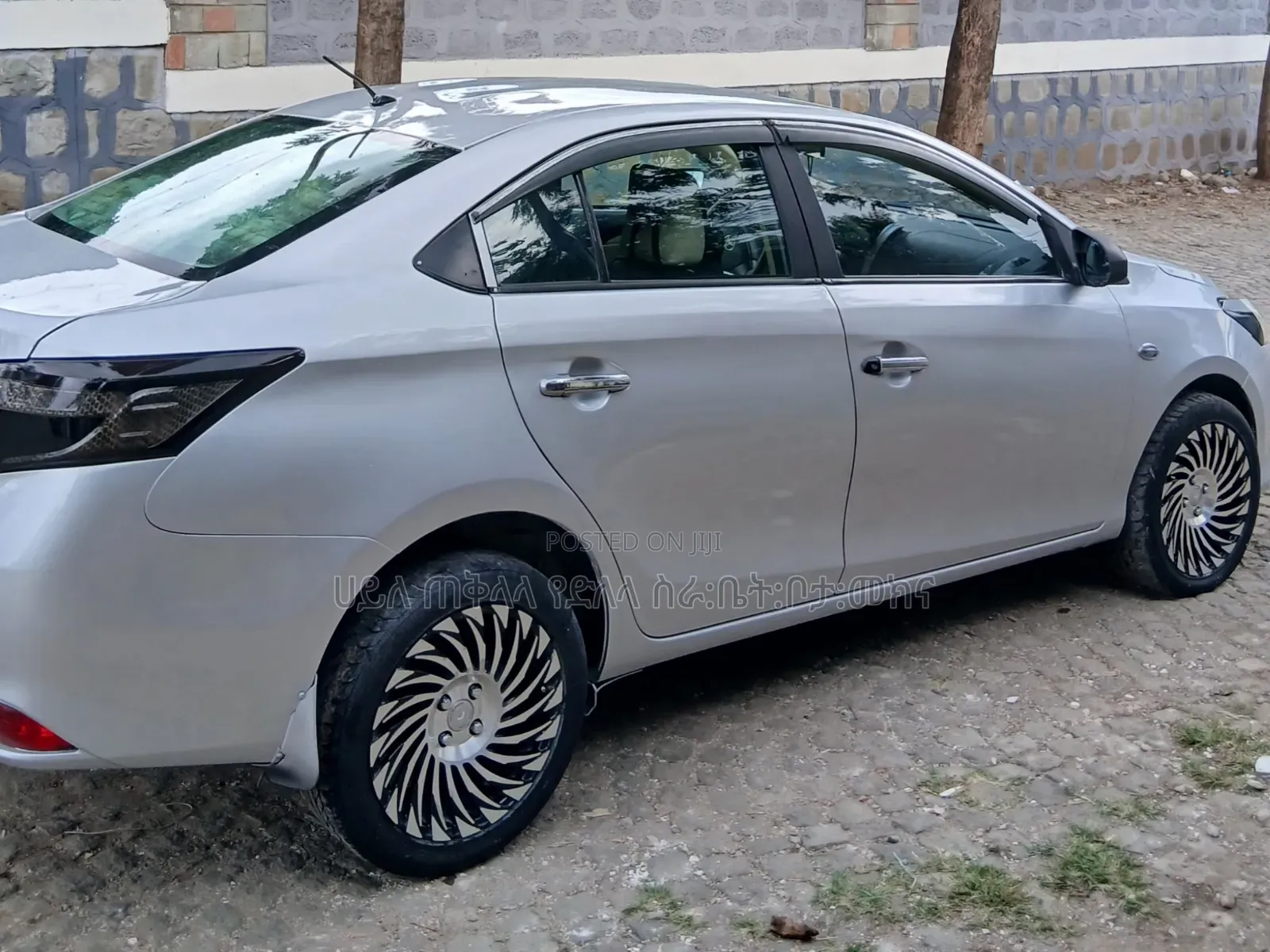Toyota Yaris 2014 Silver