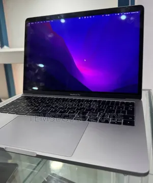 New Laptop Apple MacBook Pro 2017 8GB Intel Core i5 SSD 128GB