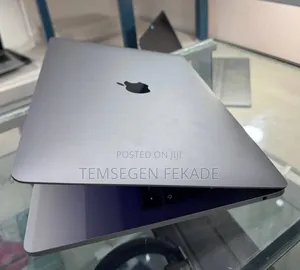 New Laptop Apple MacBook Pro 2017 8GB Intel Core i5 SSD 128GB