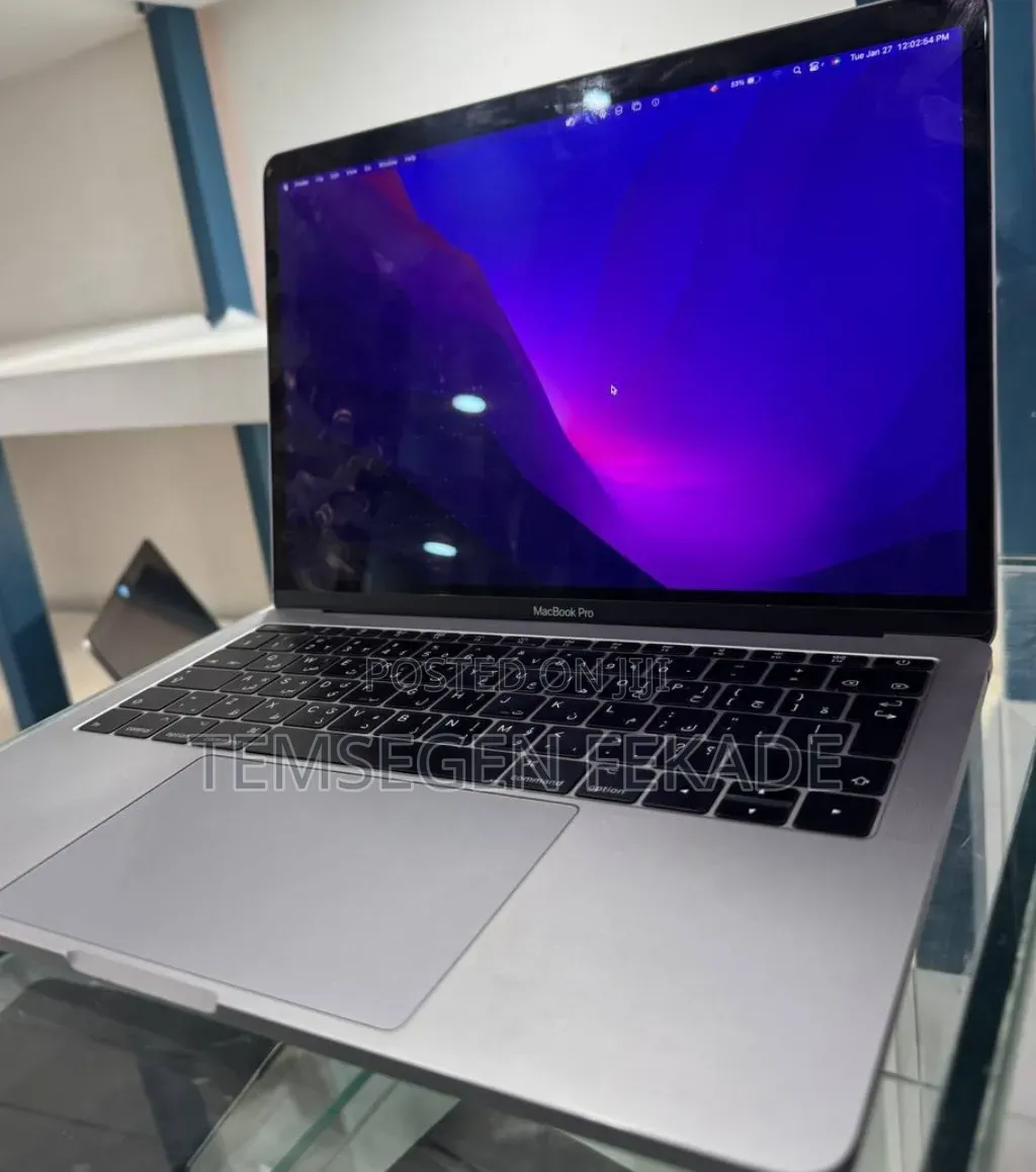 New Laptop Apple MacBook Pro 2017 8GB Intel Core i5 SSD 128GB