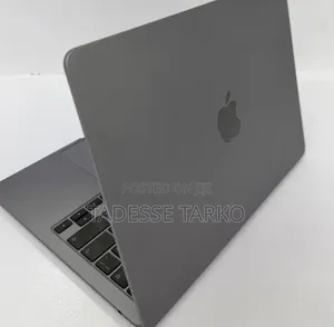 New Laptop Apple MacBook Air 2023 M2 8GB Apple M2 SSD 256GB