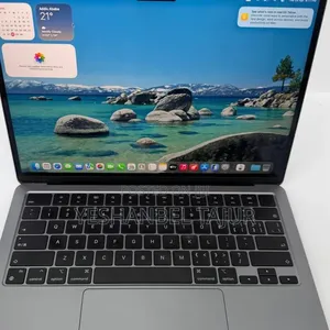 New Laptop Apple MacBook Pro 2022 M2 8GB Apple M2 SSD 256GB