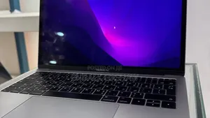 New Laptop Apple MacBook Pro 2017 8GB Intel Core i5 SSD 128GB