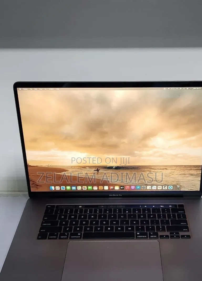 New Laptop Apple MacBook Pro 2019 32GB Intel Core i9 SSD 1T