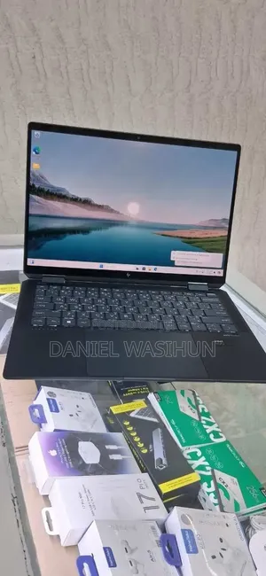 New Laptop HP Spectre 14 32GB Intel Core Ultra 7 SSD 1T