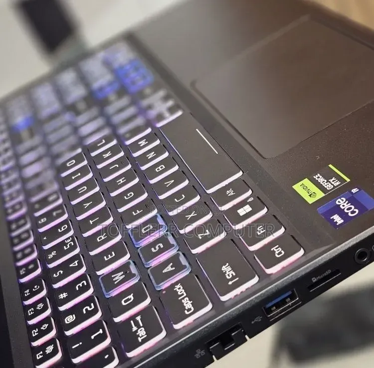 New Laptop Acer Predator Helios 300 16GB Intel Core i9 SSD 1T