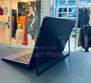 New Laptop HP Pro X2 612 8GB Intel Core i7 SSD 256GB