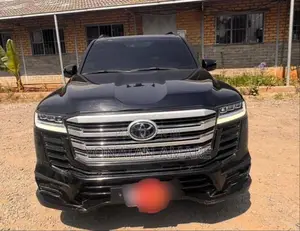 Toyota Land Cruiser 2023 Black