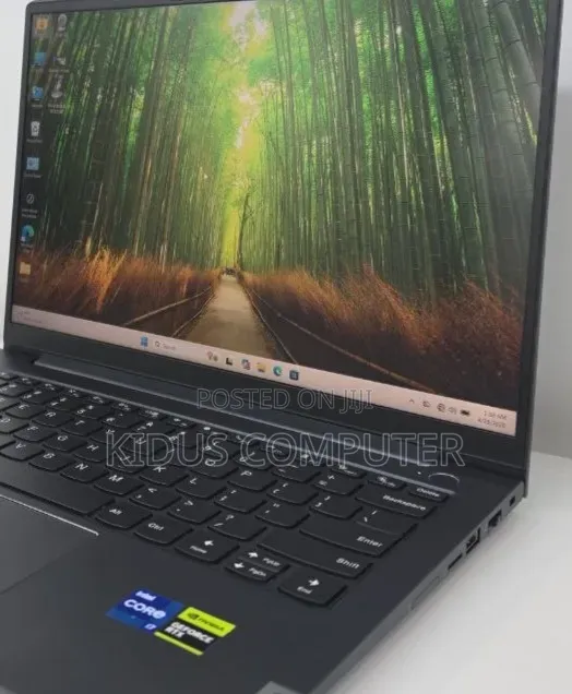 New Laptop Lenovo ThinkBook 13 16GB Intel Core i7 SSD 512GB