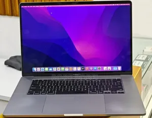 New Laptop Apple MacBook Pro 2018 32GB Intel Core i9 SSD 2T