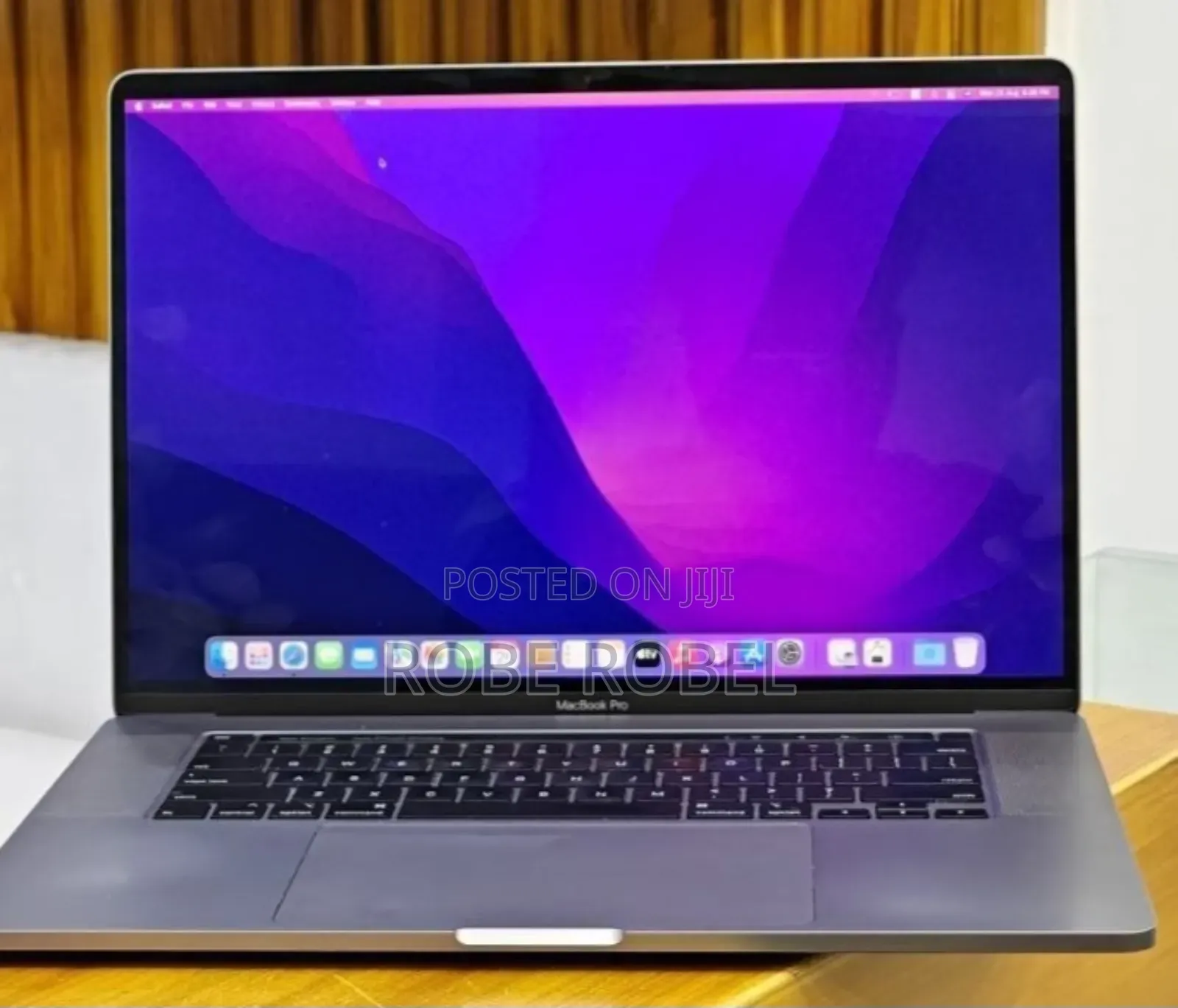 New Laptop Apple MacBook Pro 2018 32GB Intel Core i9 SSD 2T