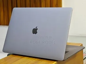 New Laptop Apple MacBook Pro 2018 32GB Intel Core i9 SSD 2T