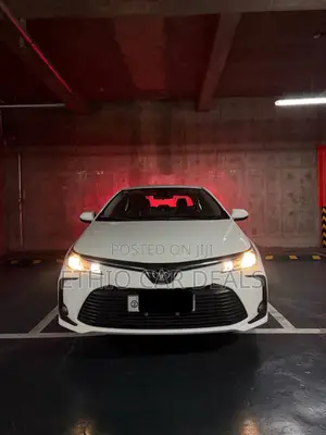 Toyota Corolla 2022 White