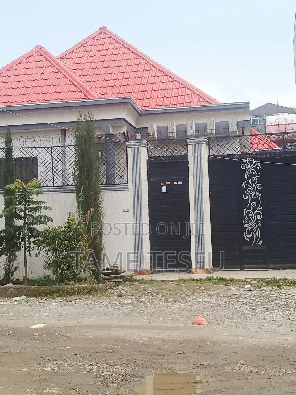 Furnished 3bdrm Villa in ሀያት, Bole for sale