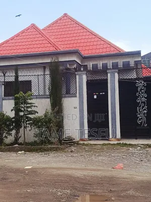 Furnished 3bdrm Villa in ሀያት, Bole for sale
