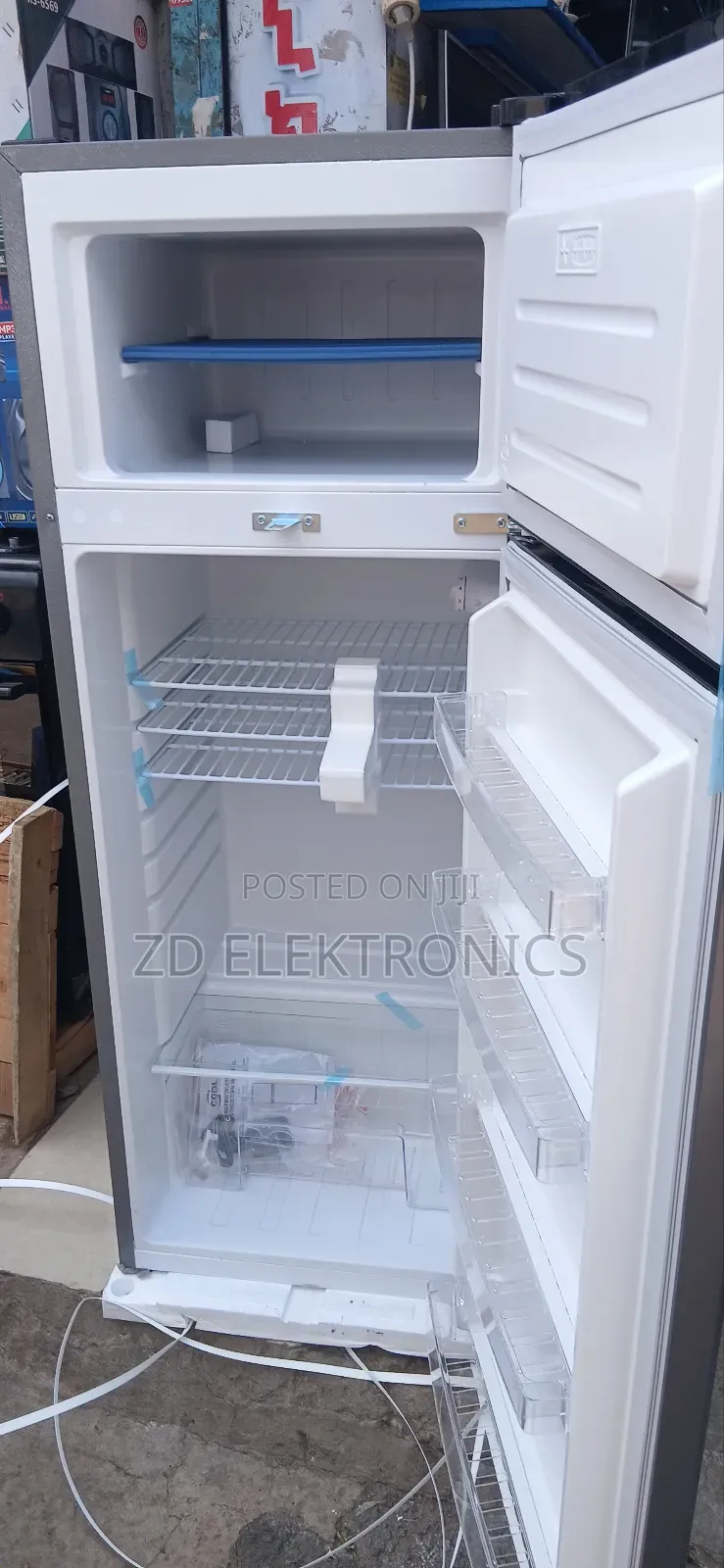Cool Refrigerator Model Cl 370 Quality Brand Fereg