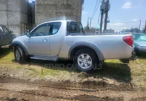 Mitsubishi L200 2007 Silver