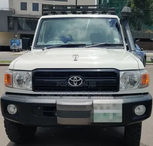 Toyota Land Cruiser 2019 White
