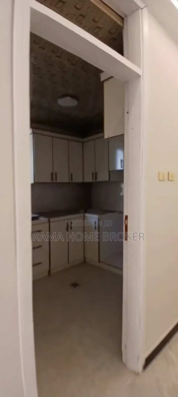 Furnished 3bdrm Condo in አያት 49 40/60 ኮንዶሚኒየም, Yeka for sale