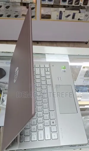 New Laptop HP Pavilion 15 8GB Intel Core i5 SSD 512GB
