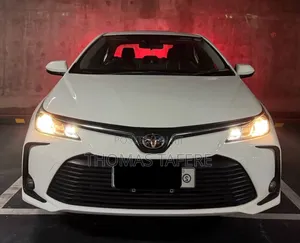 Toyota Corolla 2022 White
