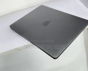 New Laptop Apple MacBook Air 2020 M1 8GB Apple M1 SSD 256GB