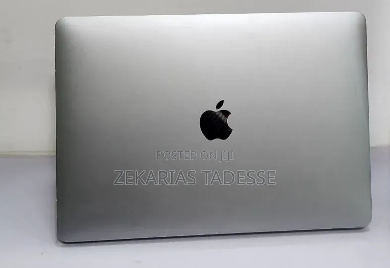 New Laptop Apple MacBook Air 2020 M1 8GB Apple M1 SSD 256GB