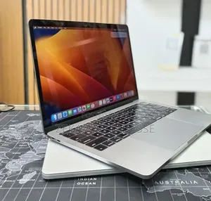 New Laptop Apple MacBook Pro 2017 16GB Intel Core i5 SSD 256GB