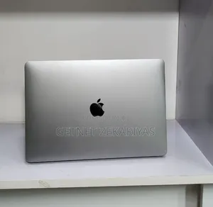 New Laptop Apple MacBook Air 2020 M1 8GB Apple M1 SSD 256GB