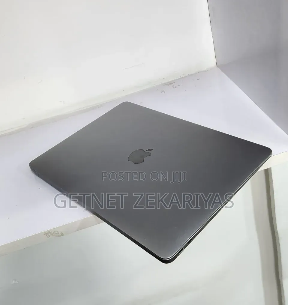 New Laptop Apple MacBook Air 2020 M1 8GB Apple M1 SSD 256GB