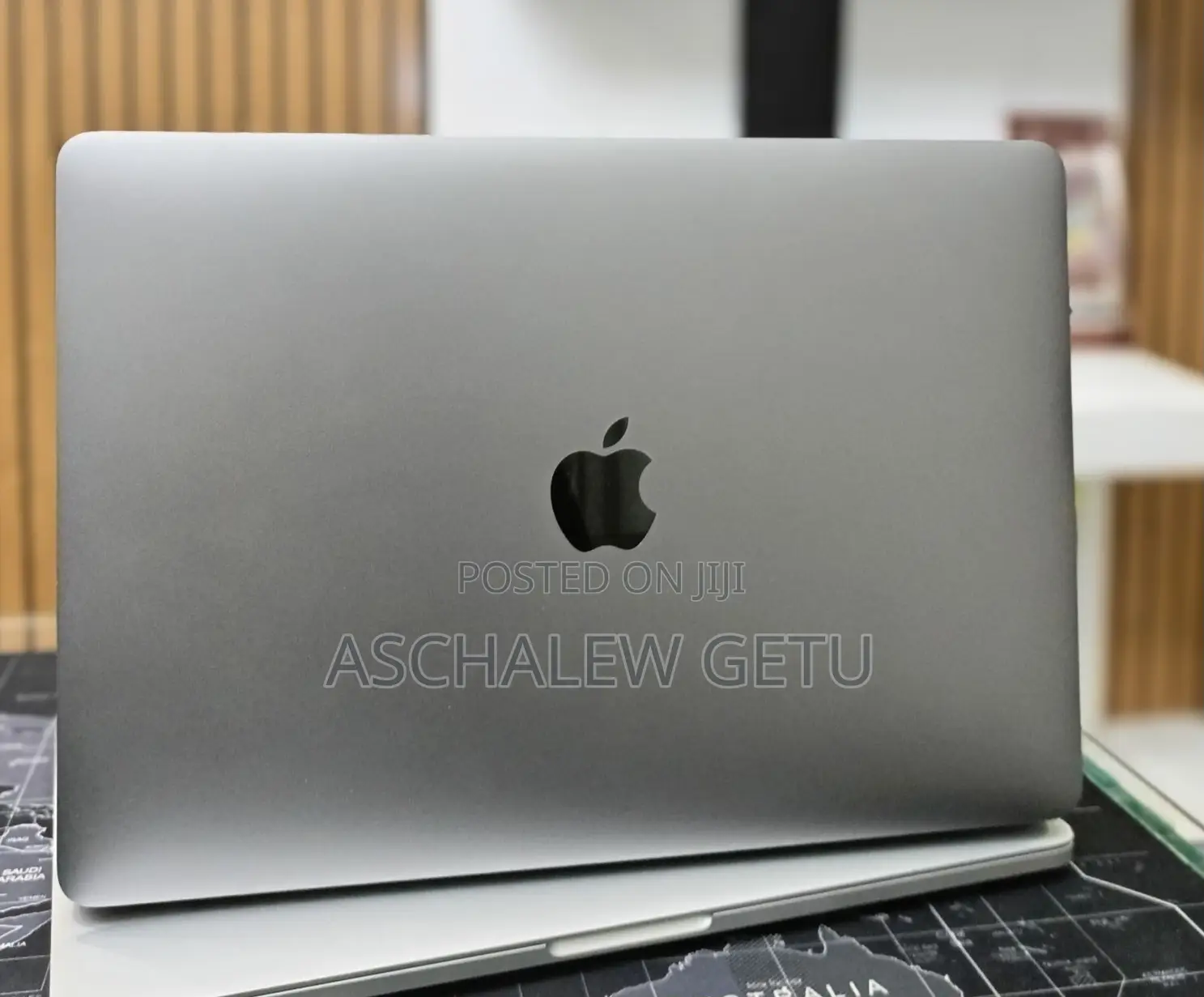 New Laptop Apple MacBook Pro 2017 16GB Intel Core i5 SSD 256GB