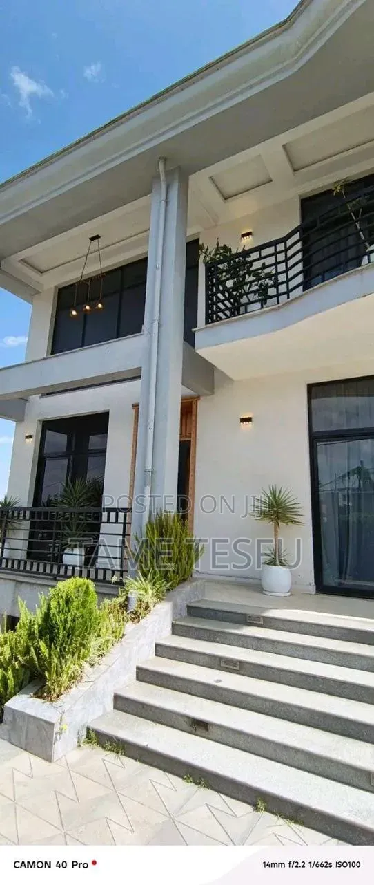 Furnished 8bdrm House in አባዶ, Bole for sale