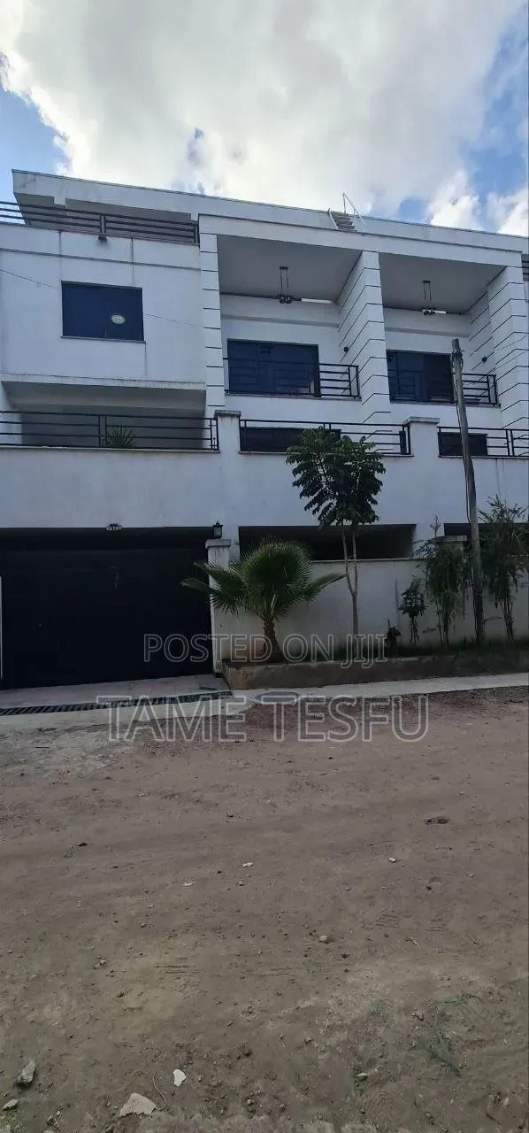 Furnished 8bdrm House in ሰሚት, Bole for sale