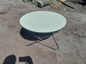 Simple and Quality Center Table