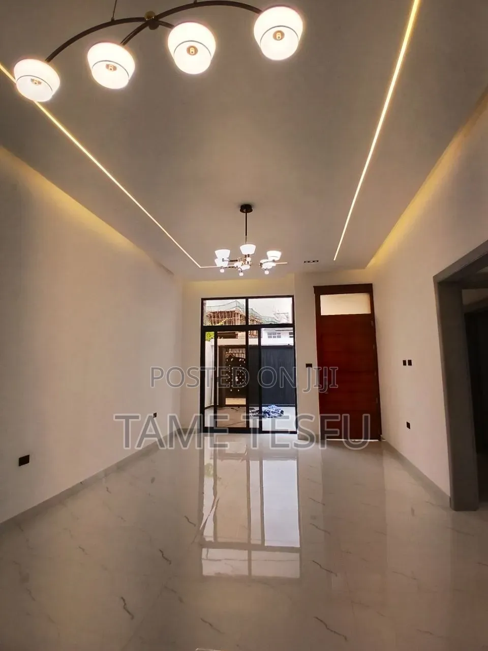 Furnished 3bdrm Villa in ጃክሮስ, Bole for sale