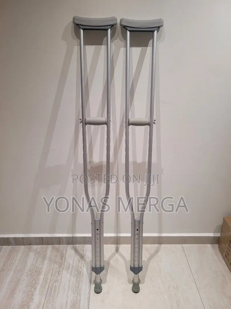 Underarm Crutches旬¶Probasics Aluminum Crutches, Adult: 5'2"H – 5'10"H