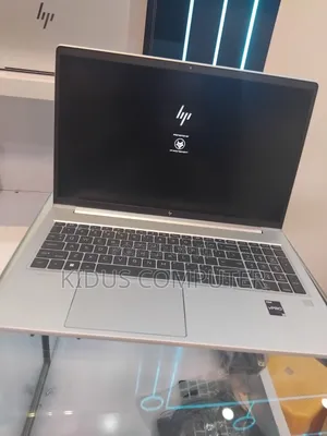 New Laptop HP 650 16GB Intel Core i5 SSD 512GB
