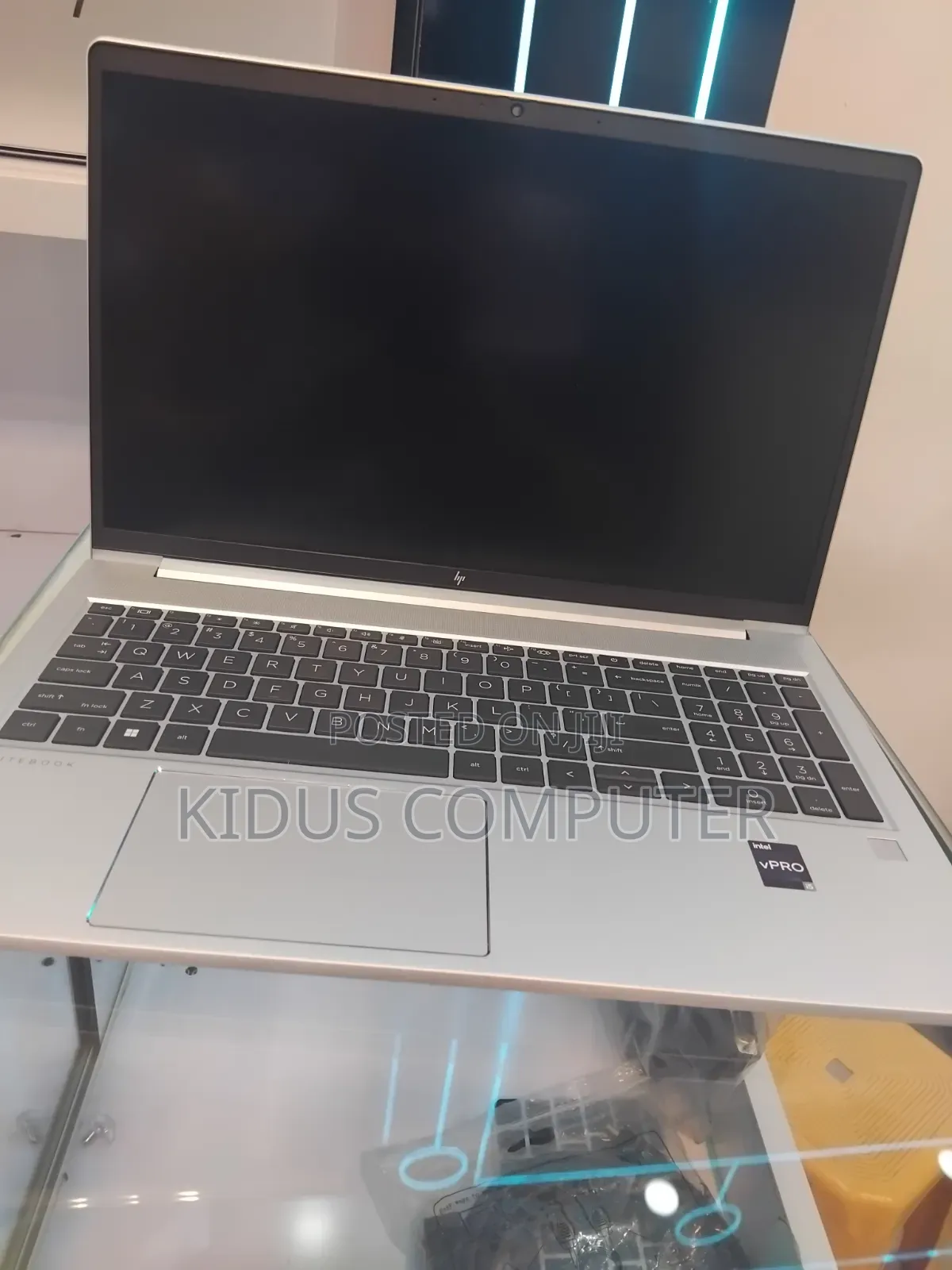 New Laptop HP 650 16GB Intel Core i5 SSD 512GB