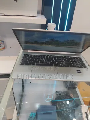 New Laptop HP 650 16GB Intel Core i5 SSD 512GB