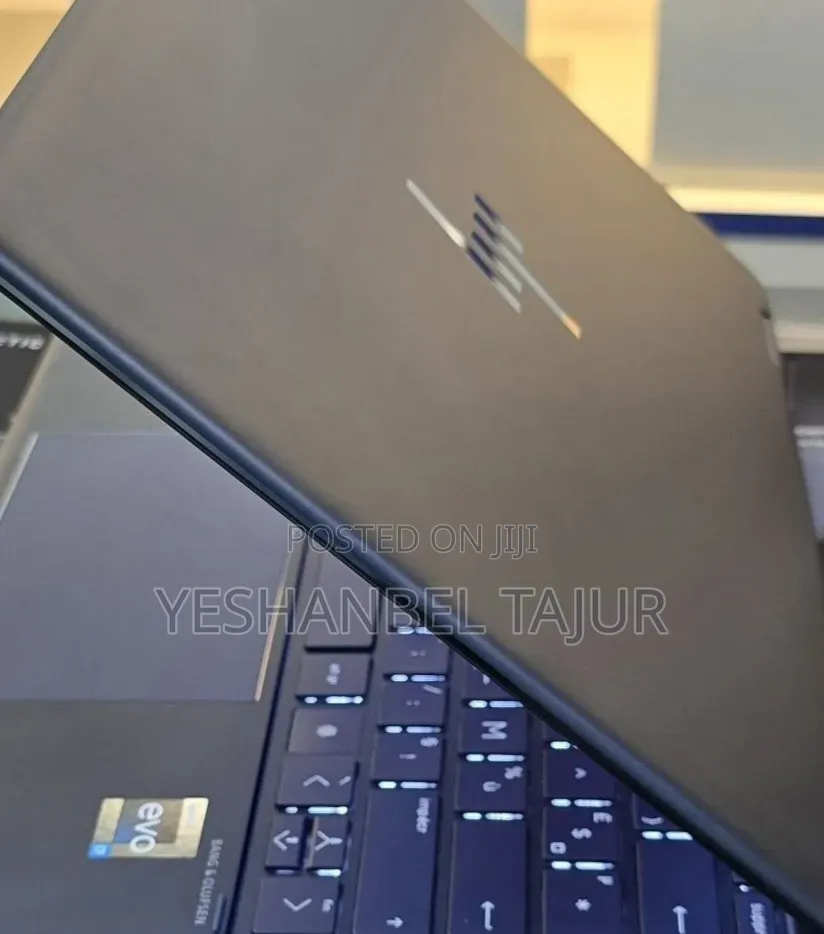 New Laptop HP Spectre 16GB Intel Core i7 SSD 1T